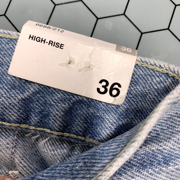 Zara Jeans Womens 4 Tweed Trim Light Wash Hi Rise Wide Leg Cropped Flower Button - Picture 12 of 14